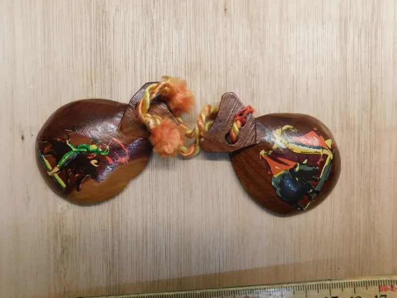 Tradera Kastanjetter Vintage Spanien Målade Kastanjetter Låter riktigt bra nr 4^ Musikinstrument