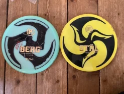 Tradera Discgolf<Kastaplast discgolf First run berg x och stål
