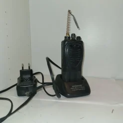 Tradera Kenwood TK-3202 E med bordladdare^ Amatörradio