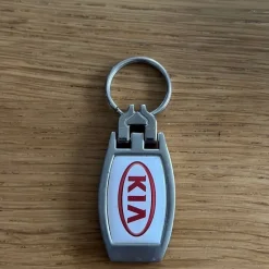 Tradera Nyckelringar<KIA Nyckelring