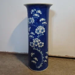 Tradera Kinesisk porslinsvas med prunusblommor> Orientalisk Konst & Porslin