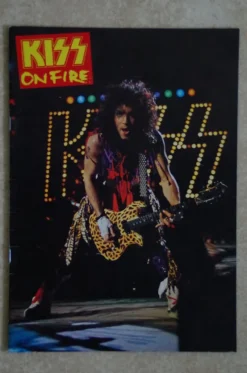 Tradera KISS on fire^ Musiktidningar & Litteratur