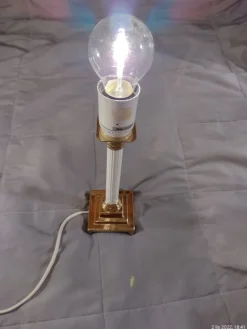 Tradera Klassisk bordslampa i mässing och vitt ANFACO Täby^ Lampor