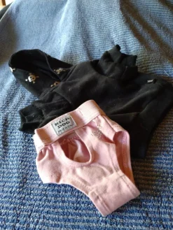 Tradera Husdjurstillbehör<Kläder till en liten hund