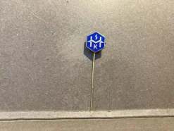 Tradera Pins & Nålar<Klubbnål Holms SK, Sundsvall, Medelpad