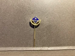 Tradera Pins & Nålar<Klubbnål Mjödvattnets IF, Skellefteå, Västerbotten