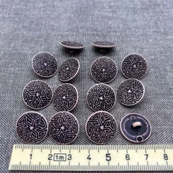 Tradera Knappar, knapp, plast, undersydd, lila, 14 st, 18 mm^ Sömnad & Stickning