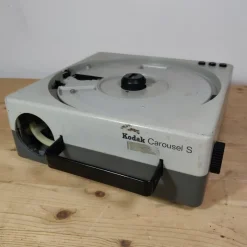 Tradera Kodak Carousel S diaprojektor repobjekt^ Analoga Projektorer