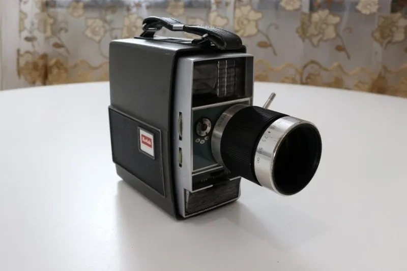 Tradera Kodak Electric 8 Zoom filmkamera, 8 mm filmkamera, USA^ Filmkameror