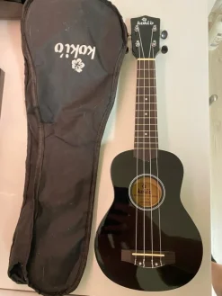 Tradera Koki'o Ukulele U-LLI-BK med Gigbag^ Musikinstrument