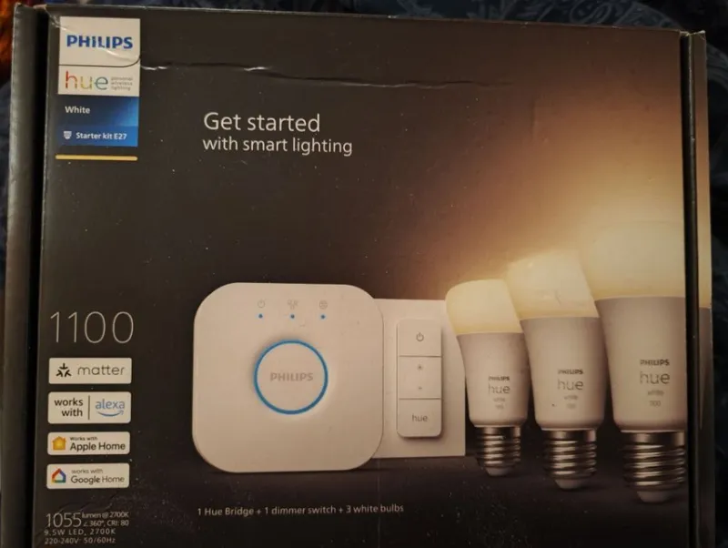 Tradera KOLLA IN Philips Hue Starterkit med 1 brygga och 3 lampor NYTT OANVÄNT^ Smart Home