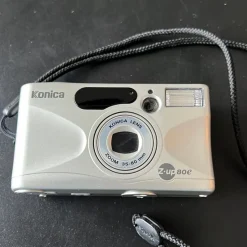 Tradera Konica Z-up 80e - Kompaktkamera analog 135 film^ Fotokameror