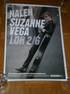 Tradera KONSERTAFFISCH - SUZANNE VEGA, 2 JUNI - Fint Skick!^ Musikposters