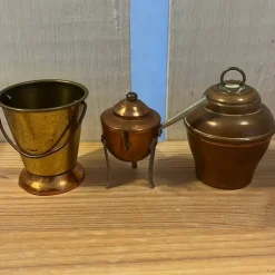 Tradera Kopparset, kittel, hink och urna i miniatyr> Kopparföremål