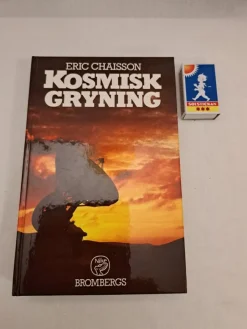 Tradera Kosmisk Gryning - Eric Chaisson> Naturvetenskap