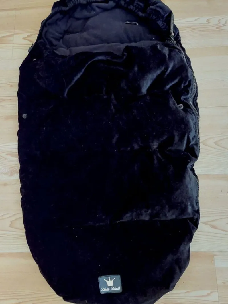 Tradera Åkpåse.Svart Vinteråkpåse Fodrad i Fleece.> Barnvagnar