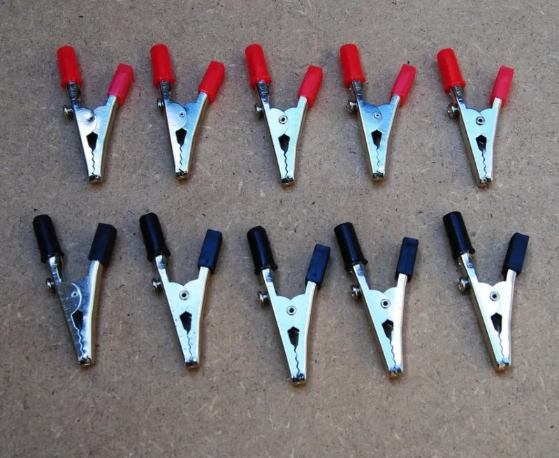 Tradera Krokodilklämmor el, 10 st^ Elektronikkomponenter