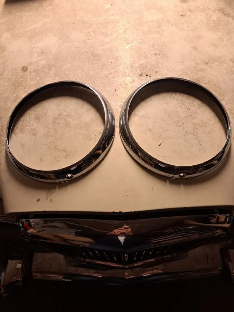 Tradera Kromringar halvljus...^ Veteranbilar Före 1990