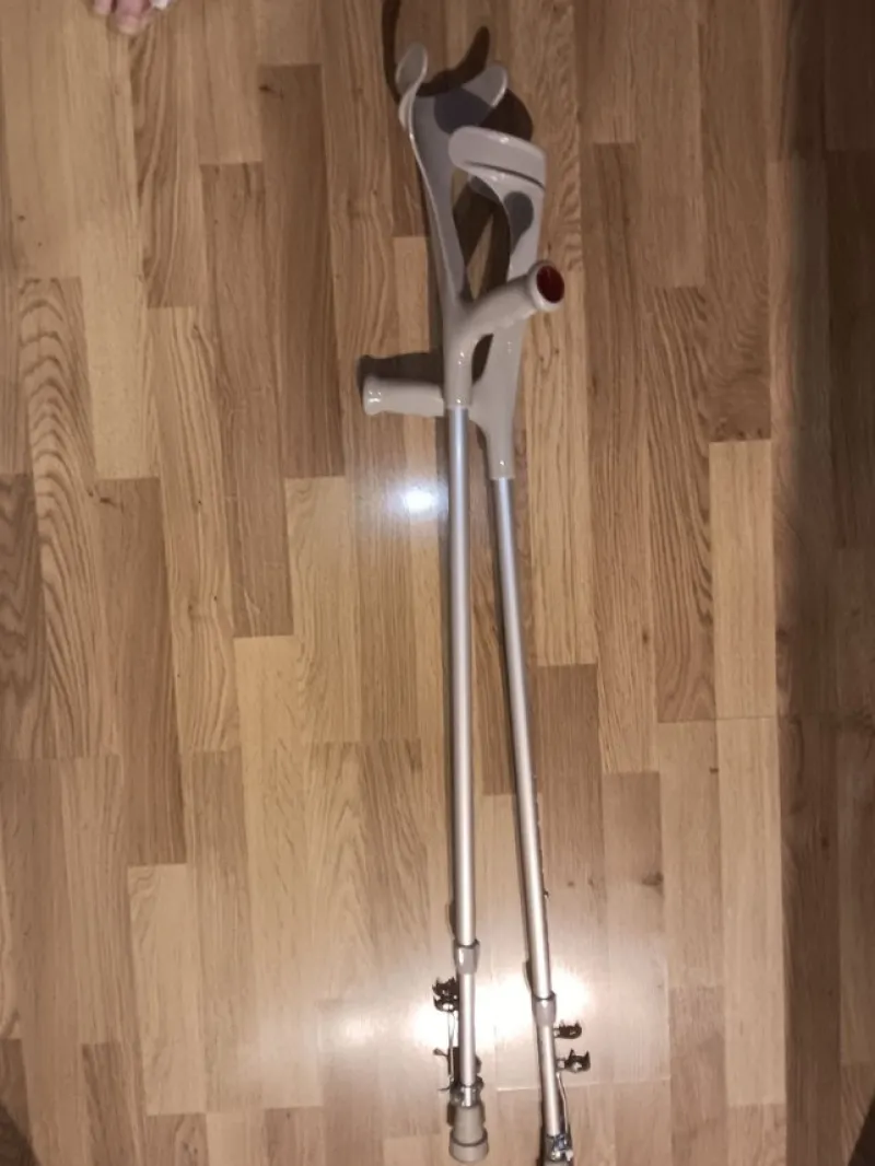 Tradera Hjälpmedel<Kryckor