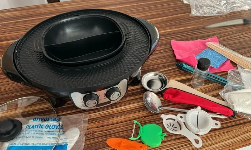 Tradera 2,2KW 2-i-1 elektrisk grill varm gryta med oljeläckageutlopp,dubbel tempkontroll^ Eld & Grill