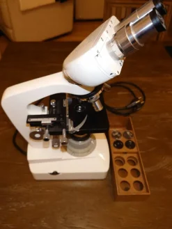 Tradera Kyowa Tokyo Mikroskop L8B-3AC No.765267^ Mikroskop