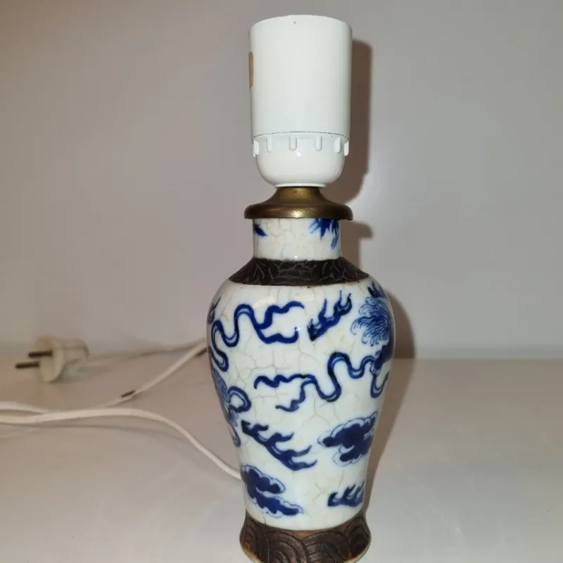 Tradera Lampfot äldre med blåvitt mönster^ Lampor