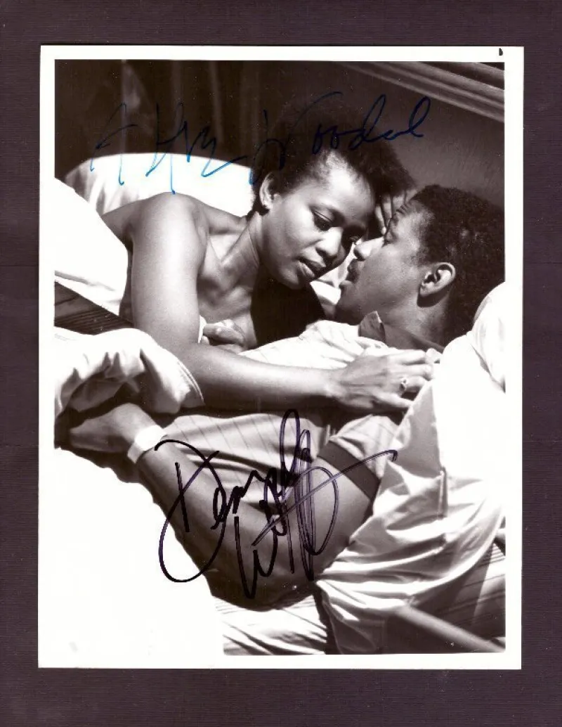 Tradera Large signed photo Denzel Washington and Alfre Woodard from ^ Autografer