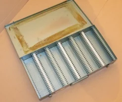 Tradera Låda i metall - Dunco west germany - glass slides - diabilder^ Fotoframkallning & Mörkrum