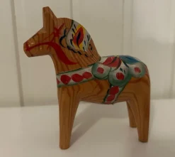 Tradera Äldre charmig dalahäst, Nils Olsson Hemslöjd^ Dalahästar
