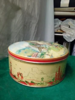 Tradera Plåtemballage<Äldre fint plåtskrin