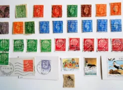 Tradera Äldre Frimärken – stämplade, liten lot England, Finland, Tyskland, Luxemburg^ Flera Länder