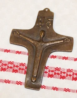 Tradera ÄLDRE HÄNGE MED FINA DETLALJER. BRONS.> Ikoner & Religiösa Föremål