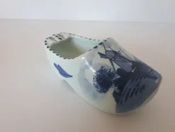 Tradera Äldre sko i porslin i blått och vitt> Bruks- & Prydnadsföremål