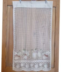 Tradera Äldre spetgardin med motiv av äpplen mm, vintage, retro> Textilier