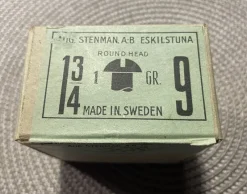 Tradera Äldre Träskruv Spårskruv Aug.Stenman Byggnadsvård A.B.Eskilstuna-ASSA> Skruv, Plugg & Spik