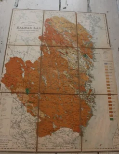 Tradera ÄLDRE TYGFODRAD KARTA BERGGRUNDEN NORRA DELAN AV KALMAR LÄN SKALA 1: 200 000> Grafik, Kartor & Tryck