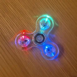 Tradera LED-upplyst fidget spinner> Fidgets