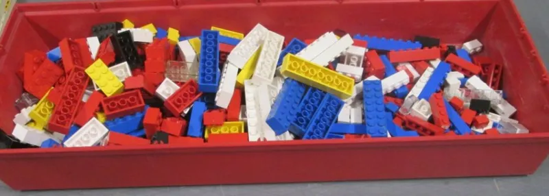 Tradera LEGO blandade bitar från 70-talet (lite under 1 kg)> Byggklossar & Lego
