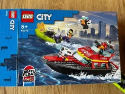 Tradera LEGO City 60373 Brandbåt> Byggklossar & Lego