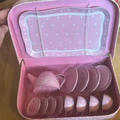Tradera Lek-teuppsättning i rosa med vita prickar> Övriga Leksaker