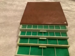 Tradera Lembit myntskåp^ Övrigt Mynt & Sedlar