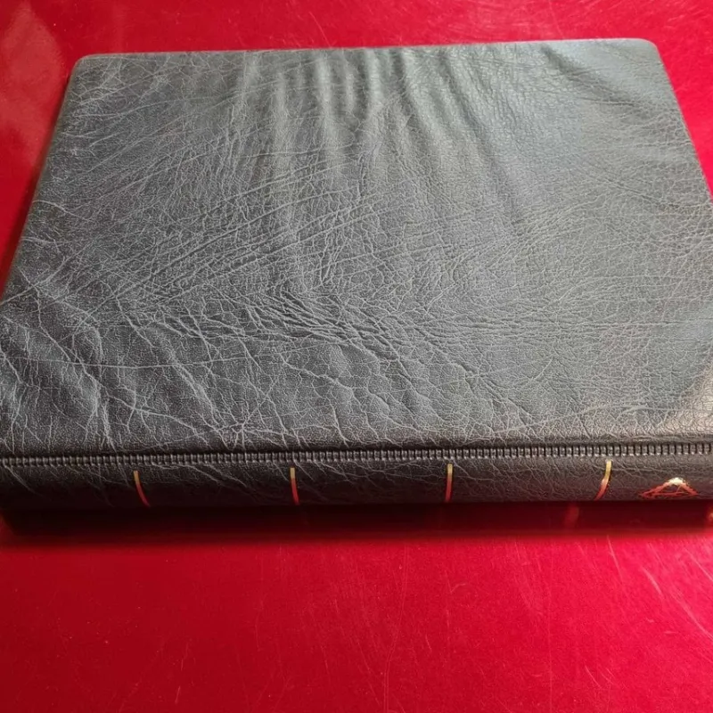 Tradera Leuchtturmalbum Vario blå. Begagnat^ Tillbehör