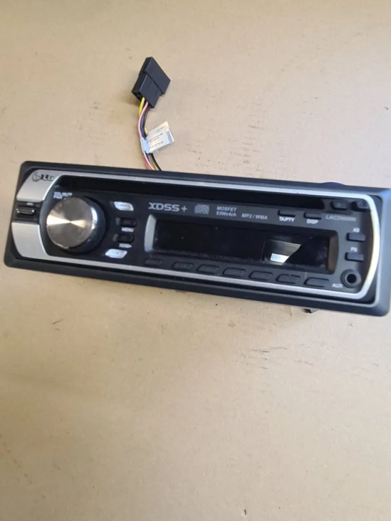 Tradera Lg Bilstereo med AUX^ Bilstereo