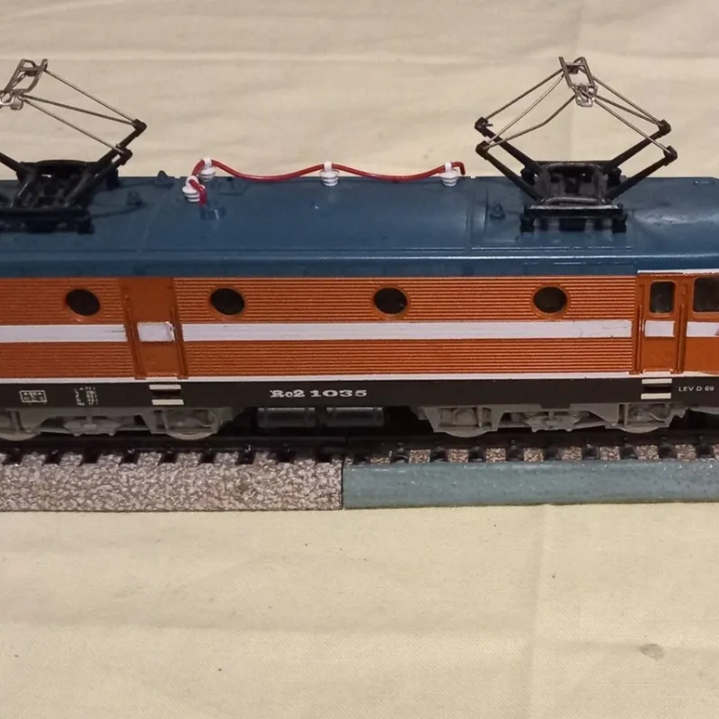 Tradera lima lok 1035^ Modelljärnvägar
