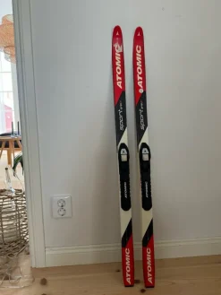 Tradera Längdåkning<Längdskidor för barn. Atomic Sport grip jr 110 cm