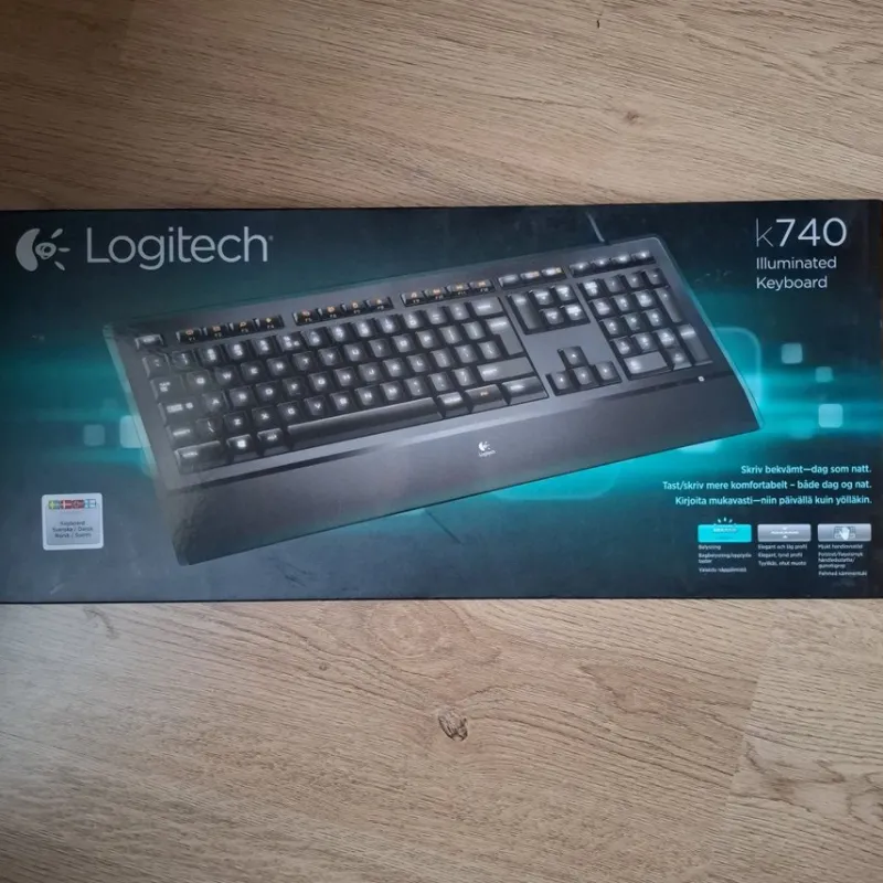 Tradera Logitech K740 Illuminated Keyboard> Datortillbehör