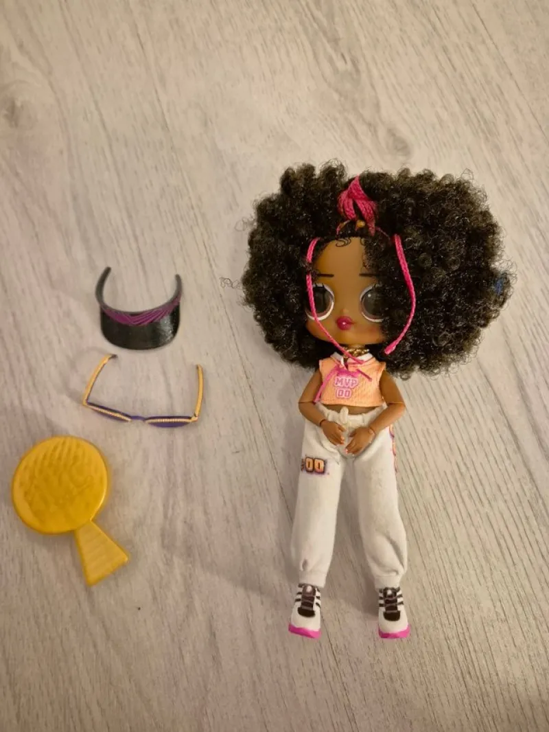 Tradera LOL Surprise OMG Mode Doll - Remix^ Dockor