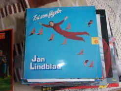 Tradera LP SKIVA MED JAN LINDBLAD FRI SOM FÅGELN^ Skivomslag