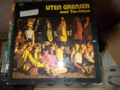 Tradera LP SKIVA MED UTEN GRENSER MED TUR-ISTENE^ Skivomslag