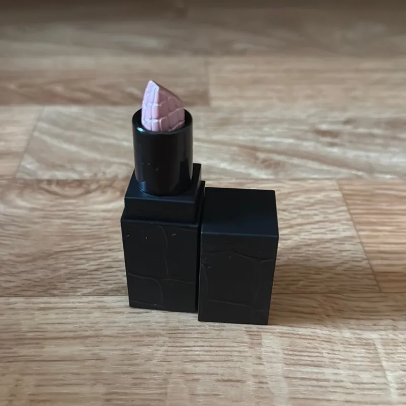 Tradera Smink<Läppstift make up store